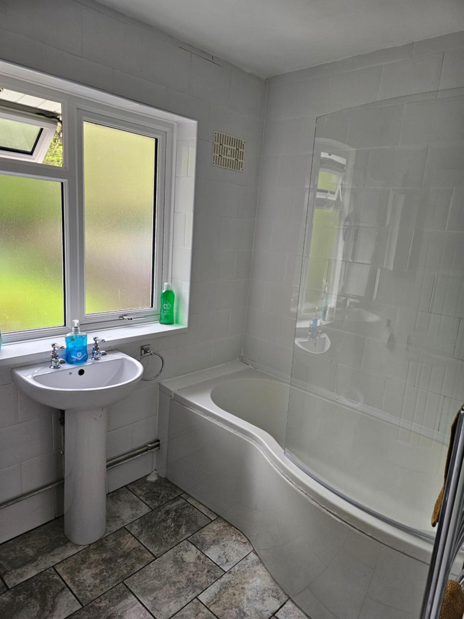Linday'S Flat 2 Bedroom House Birmingham Exterior photo